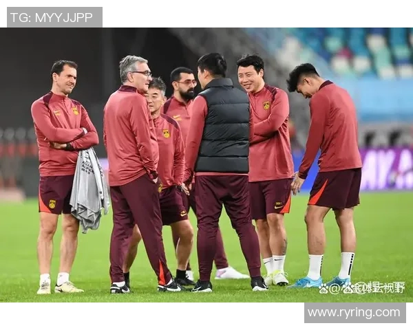 未婚足球明星盘点那些在绿茵场上闪耀却未步入婚姻殿堂的球员