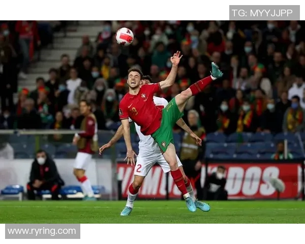 葡萄牙足球明星的辉煌历程与对世界足球的深远影响 葡萄牙足球明星的辉煌历程与对世界足球的深远影响