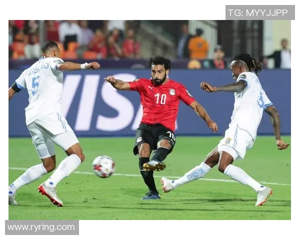 现代足球明星的踢球风格与技巧解析及其对比赛的影响