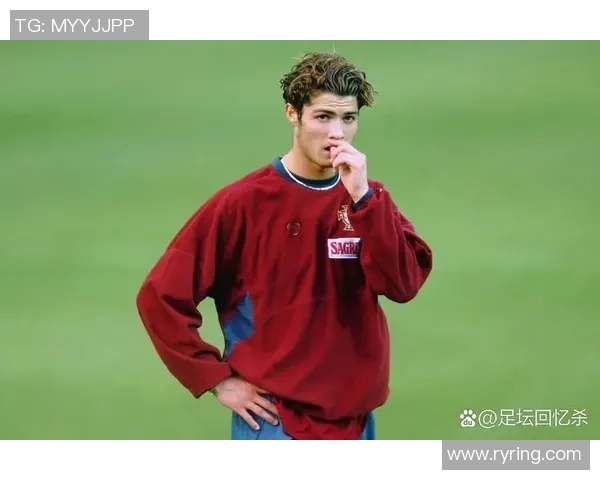 从青涩少年到耀眼球星长大后的足球明星成长之路
